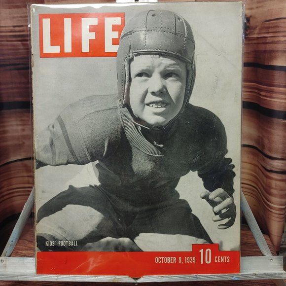 Life Other - Vintage LIFE Magazine | October 9, 1939 " Kids'' Football " GC